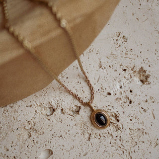 Annabelle necklace: White