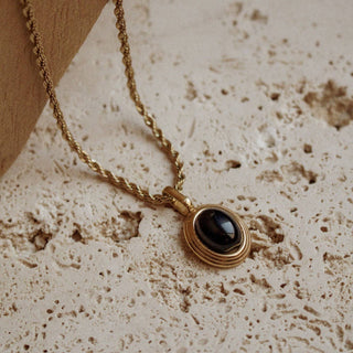 Annabelle necklace: White