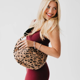 Shirley Sherpa Crossbody Bag: Leopard