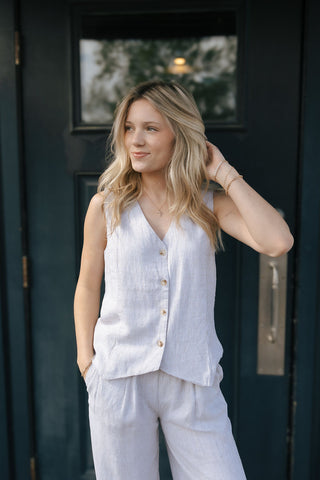 Anastasia Vest, White Oak