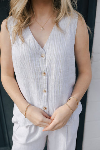 Anastasia Vest, White Oak