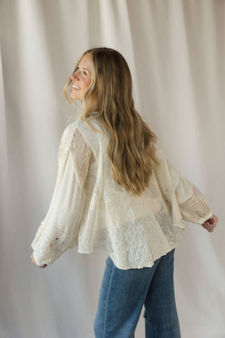 Gretchen Lace Patch Floral Tee, Natural - The Red Thread Boutique