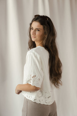 Z Supply Daya Embroidered Top, White - The Red Thread Boutique