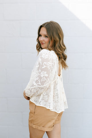 Haisel Top, Ivory