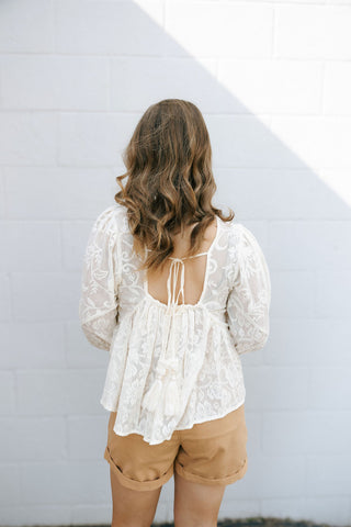 Haisel Top, Ivory