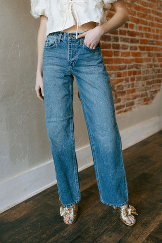 Relaxed Straight, Medium Denim