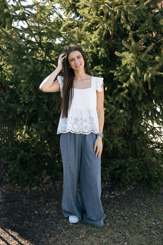 Eyelet Bottom Top