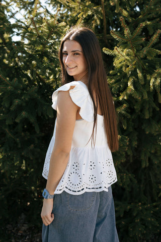 Eyelet Bottom Top