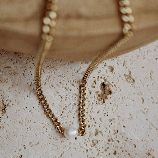 Agatha necklace - The Red Thread Boutique