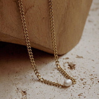 Agatha necklace - The Red Thread Boutique