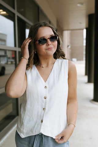 Anastasia Vest, White *final sale - The Red Thread Boutique