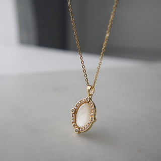 Aurora Necklace | White Shell Pendant Necklace - The Red Thread Boutique