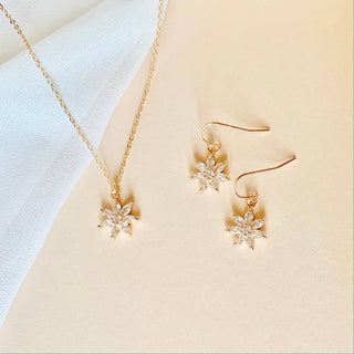 Crystal Flower Necklace - The Red Thread Boutique