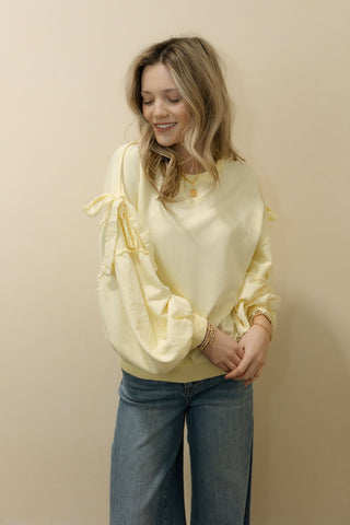 Daisy Lace Bow Sweatshirt, Butter - The Red Thread Boutique