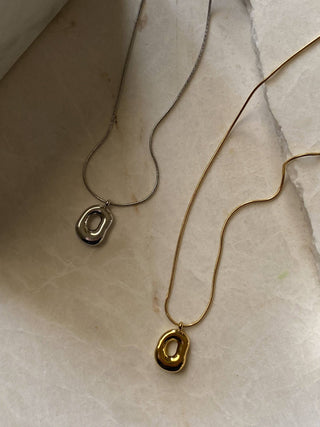 Hailey Modern Pendant Necklace: Silver - The Red Thread Boutique
