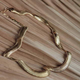 Lela necklace - The Red Thread Boutique
