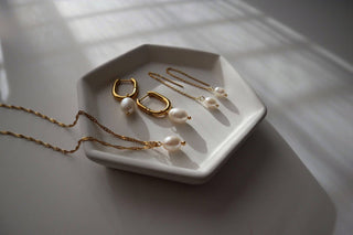 Pearl Drop Necklace - The Red Thread Boutique