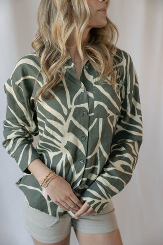 Z Supply Alfie Tova Palm Button Up, Tea Leaf - The Red Thread Boutique